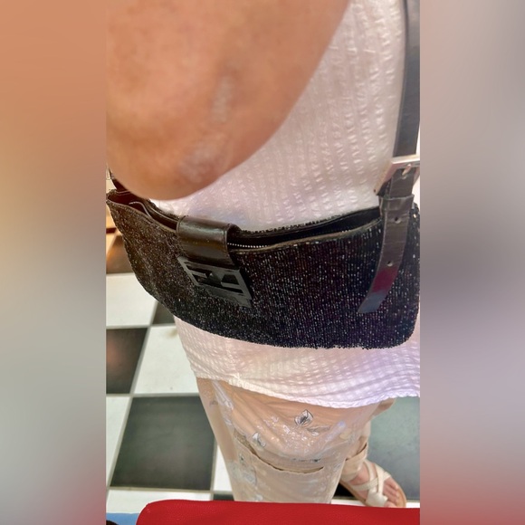 Fendi baguette embroidered glitter embellished black  leather beaded bag handbag - Picture 6 of 6